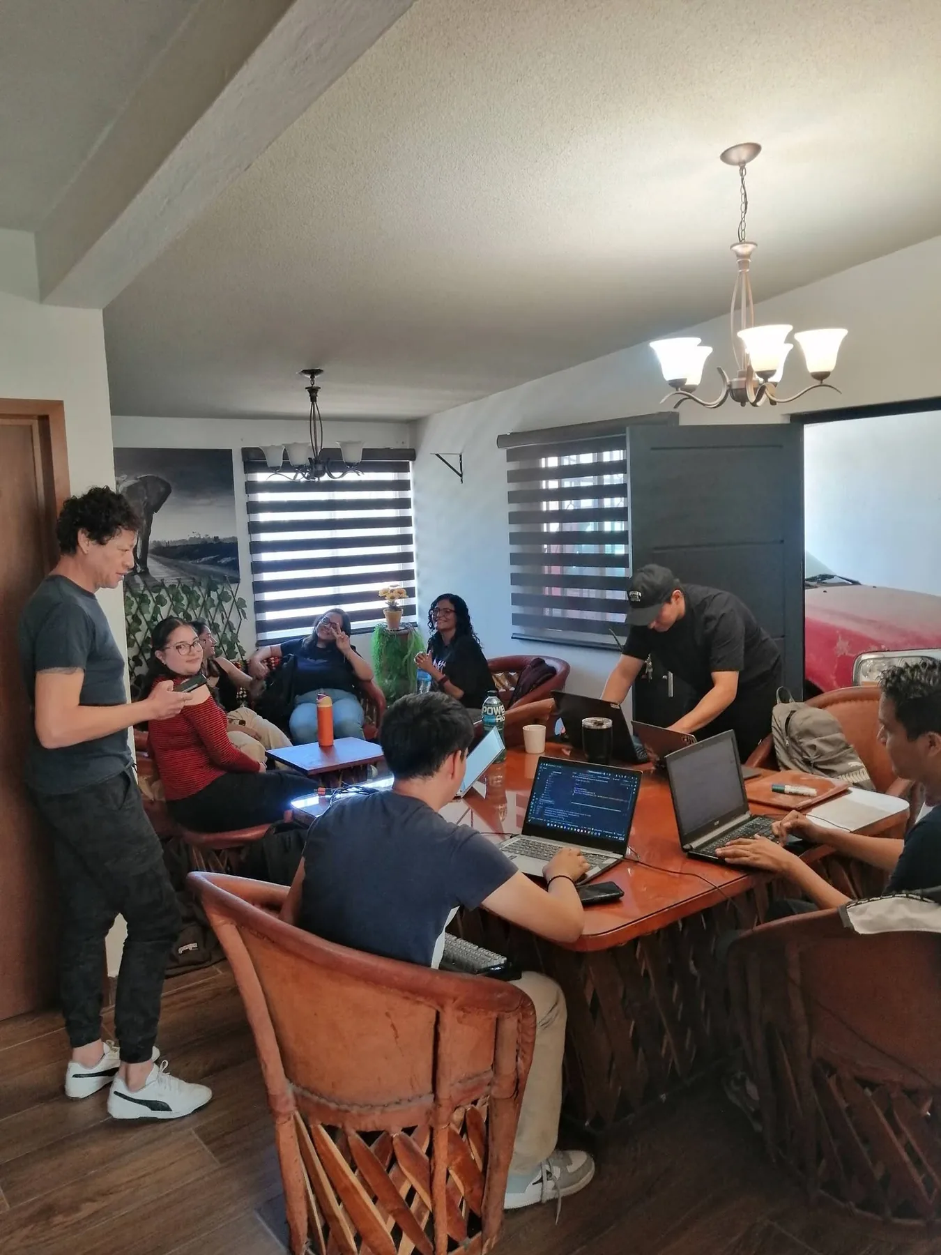 Capacitación Full-Stack con practicantes del Tecnológico de Ciudad Guzmán